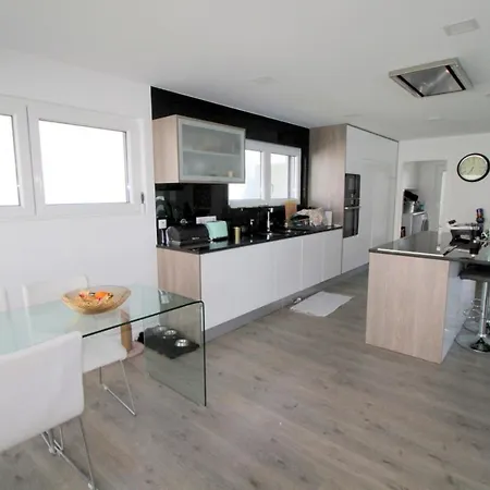 Amazing 4B Villa With Private Pool エリセイラ