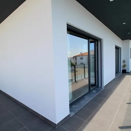 別荘 Amazing 4B Villa With Private Pool エリセイラ