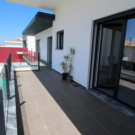 別荘 Amazing 4B Villa With Private Pool エリセイラ